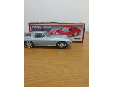 Mancave & Memorabilia (A1007) - Lot 345