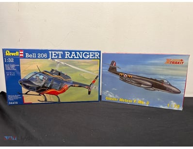 VINTAGE SCALE MODEL AIRCRAFT KIT BUNDLE - REVELL B...