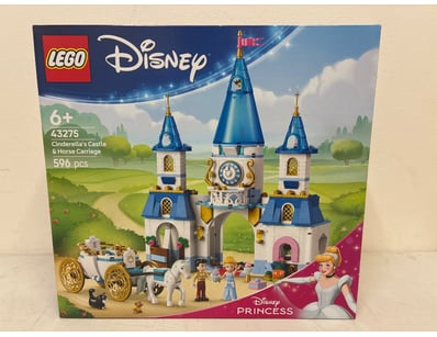 LEGO Disney Princess Cinderella's Castle & Horse C...