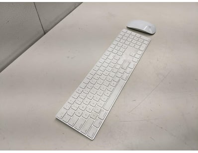 Home Entertainment, Audio & Computers (NSWA983) - Lot 2465