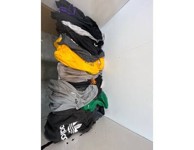 Entire Vintage Clothing Store Liquidation (ON11821) - Lot 96