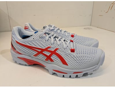 Major Brand Apparel & Footwear Liquidation Even... - Lot 191