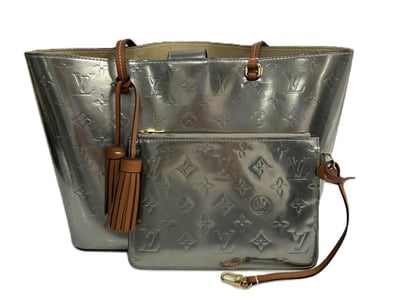 Luxury Pawnbroker Christmas Sale PART 1 (A984) - Lot 302