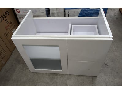 Bathroom Appliances Blitz (VICA894) - Lot 94