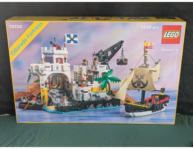 **UNRESERVED** LIFETIME COLLECTION OF LEGO PART... - Lot 115