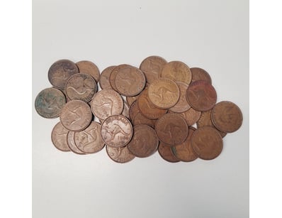 ASSORTED 1944 AUSTRALIAN ONE PENNY COINS

488602...