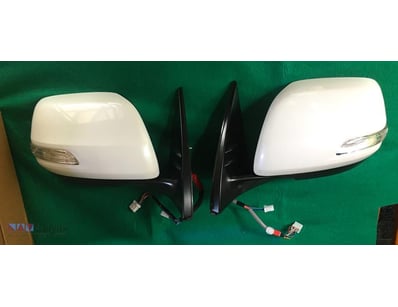 Vehicle Side Mirrors, Murakami E4 044661.  Fits Pr...