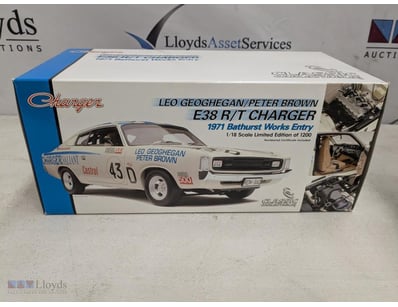 1:18 SCALE DIECAST MODEL OF THE 1971 HARDIE FERODO...