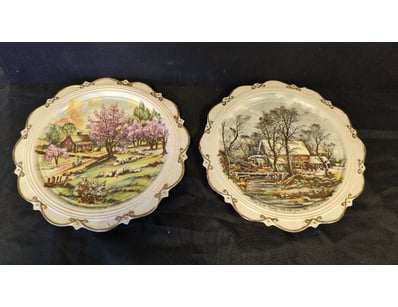 PAIR OF VINTAGE DECORATIVE CERAMIC PLATES WITH PAS...