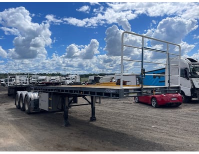 Multi-Million Dollar Modern Transport Fleet (ON... - Lot 135