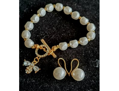 UNRESERVED Affordable Jewellery (A1006) - Lot 56