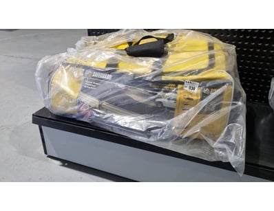 MOSTLY UNRESERVED 4x4 WORKSHOP BUSINESS CLOSURE ... - Lot 38