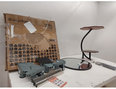 Unclaimed Freight (NSWA1001) - Lot 1126