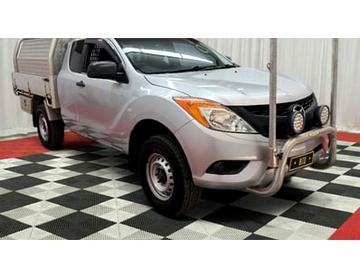 <b>2014 Mazda BT-50 UP XT Dual Cab Utility - Silve...