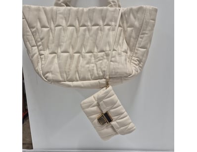 Designer Vault (A978) - Lot 4650