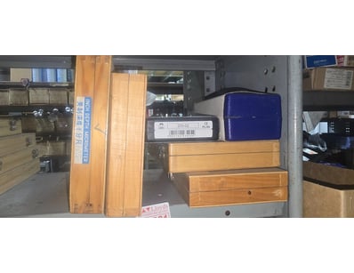 Distribution Business Equipment Liquidation (ON... - Lot 335