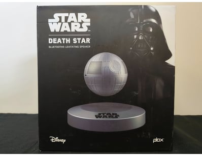 **UNRESERVED** LIFETIME COLLECTION OF LEGO PART... - Lot 711