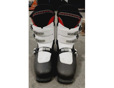 Head Next Edge men's ski boots.
Size: 25.5

