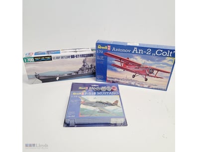 REVELL MODEL KIT COLLECTION - VINTAGE AIRCRAFT AND...