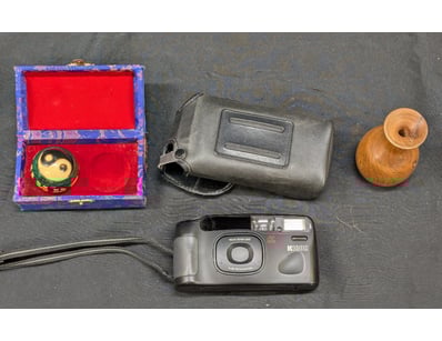 The Curio Collection (A996) - Lot 2107