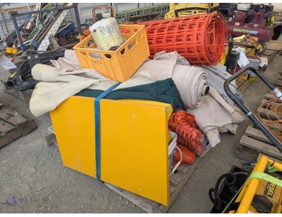 Assorted pallet of Shade cloth & Barricading 

Sol...