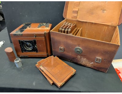VINTAGE KERSHAW WOODEN FIELD CAMERA WITH LENS AND ...