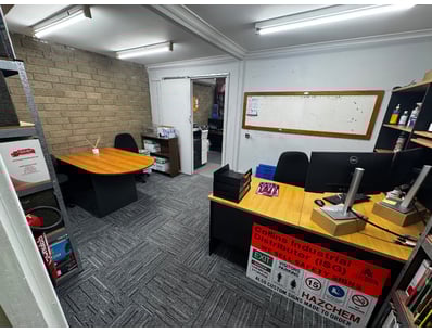 Distribution Business Equipment Liquidation (ON... - Lot 238