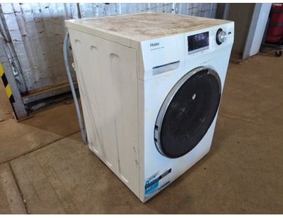 Gadgets, Tech & Sport (WAA997) - Lot 201