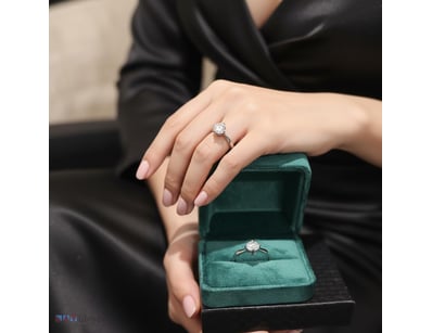 1.0CTW GRA   MOISSANITE RING IN 925 STERLING SILVE...