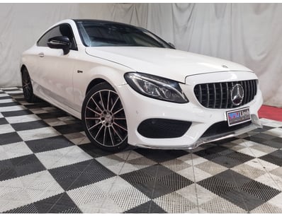 Passenger, Luxury & Commercial Vehicles Auction - Lot 400