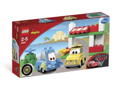 **UNRESERVED** LIFETIME COLLECTION OF LEGO PART... - Lot 329