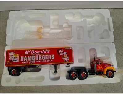 Model Car Mania (A1004) - Lot 220