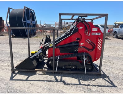 MACKAY UNUSED Machinery, Containers & Generators - Lot 5