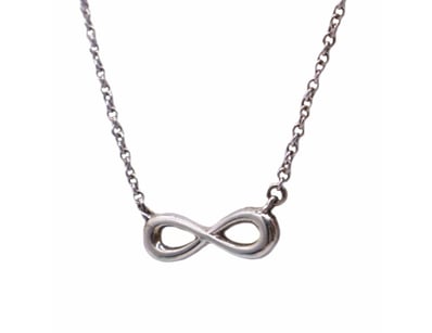 Designer Vault (A982) - Lot 8205