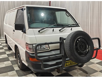 Passenger, Luxury & Commercial Vehicles Auction - Lot 1001