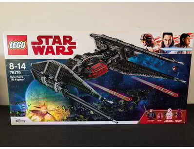 **UNRESERVED** COOKIE'S LIFETIME COLLECTION OF ... - Lot 919