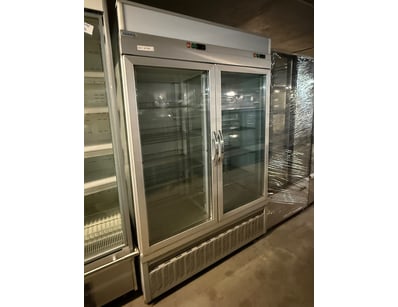 TEKNA Model 8100 CB commercial refrigerated displa...