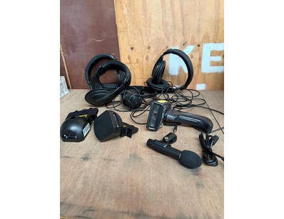 Gadgets, Music & Pastimes (A981) - Lot 104