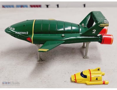 AOSHIMA BUNKA KYOZAI THUNDERBIRD NO. 2 AND YELLOW ...