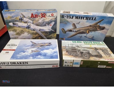 VINTAGE SCALE MODEL AIRCRAFT AND MILITARY VEHICLE ...
