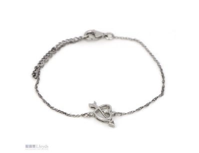 STERLING SILVER AND DIAMOND, HEART BRACELET.      ...