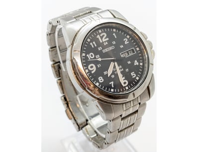 Affordable Watch Market (A998) - Lot 503