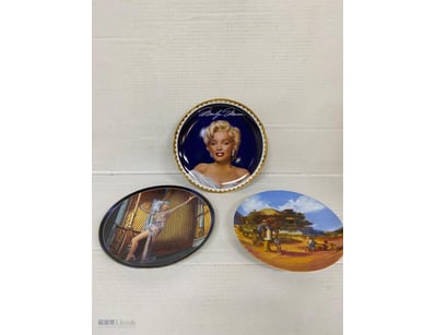 MIX OF VINTAGE PLATES. SOLD AS LOT

582962+85

