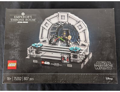 **UNRESERVED** COOKIE'S LIFETIME COLLECTION OF ... - Lot 565