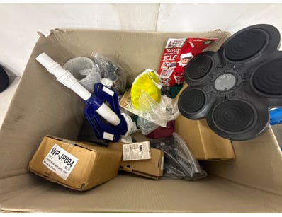 Unclaimed Freight (GCA998) - Lot 1706