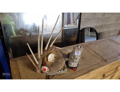 Exceptional handcrafted tribal mask display piece ...
