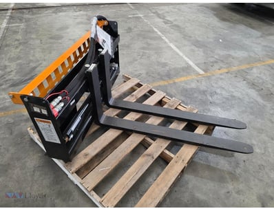 FACTORY DIRECT ** Unused WOLVERINE Pallet Fork Hyd...