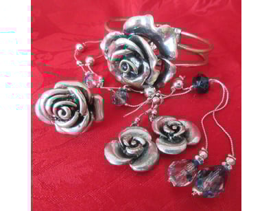 Vintage Estate Jewellery & Collectables (A986) - Lot 70