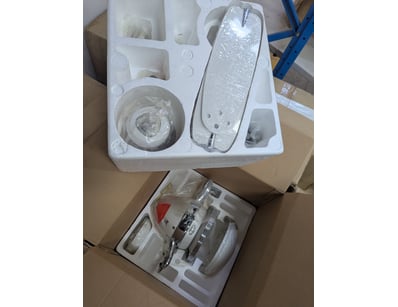 Ceiling fan, light and fan system, white blades

N...