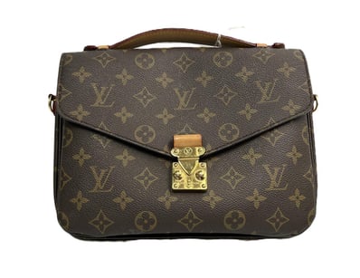 Designer Vault (A1004) - Lot 27